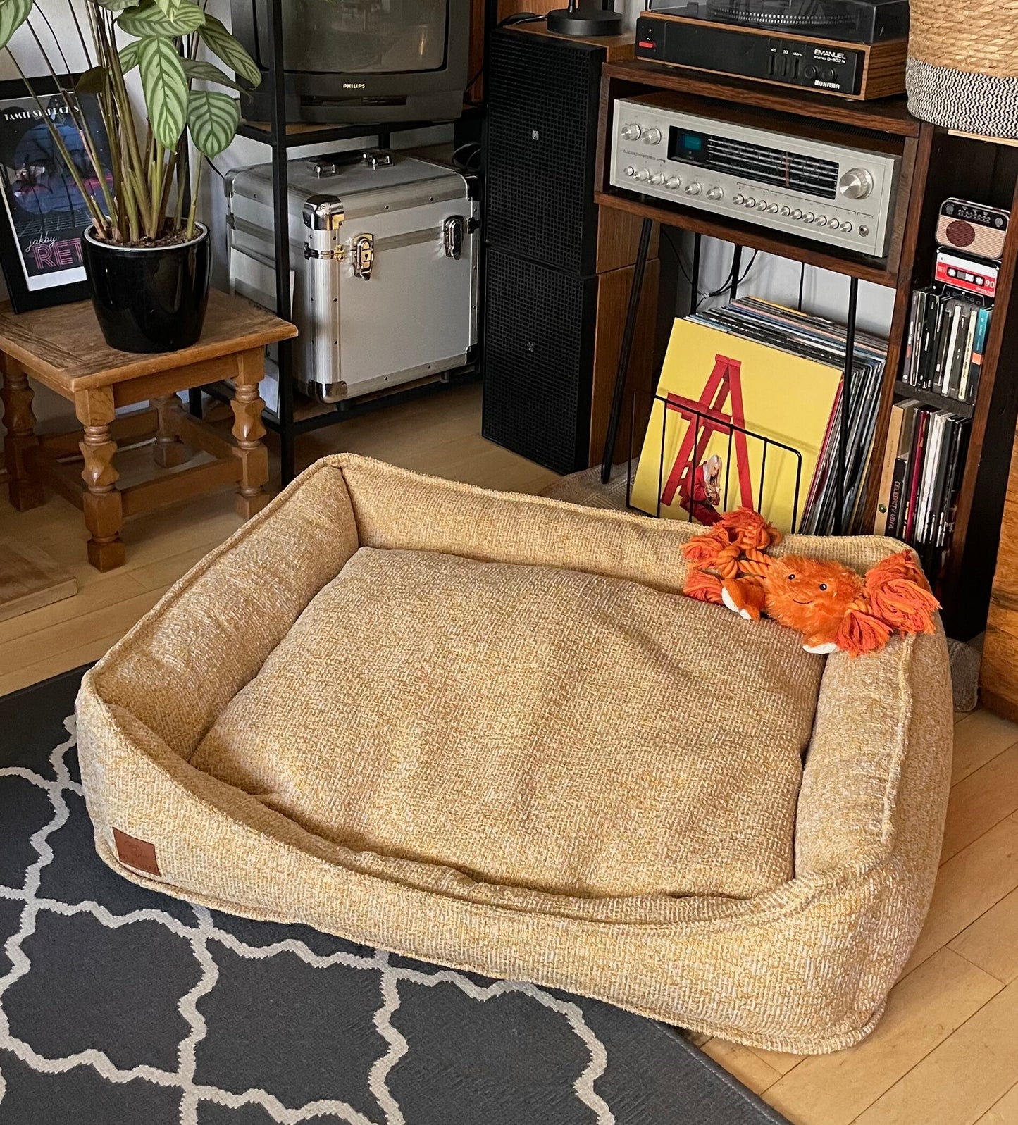 Corduroy bed Classic in cappuccino color
