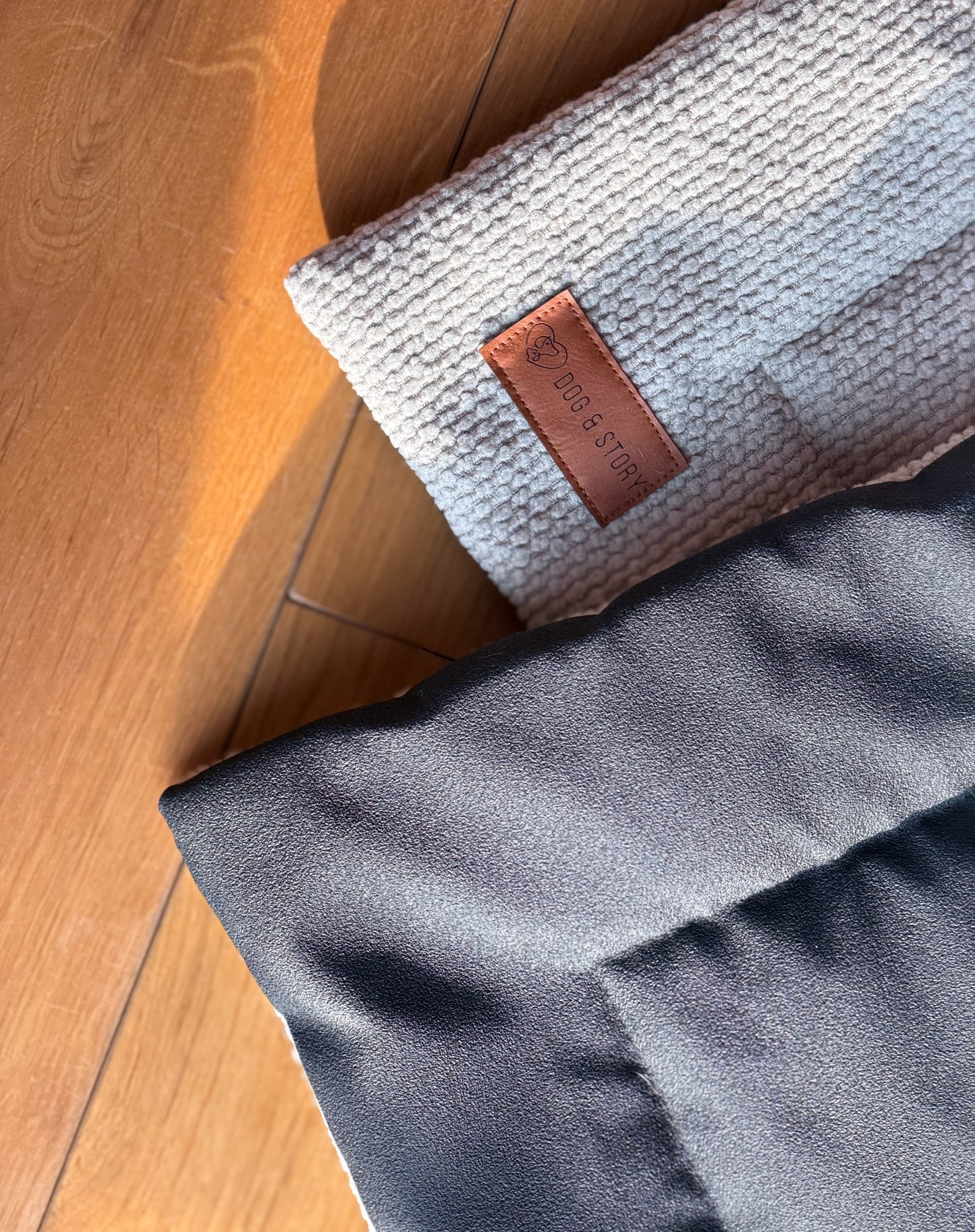 Corduroy bed Classic in cappuccino color