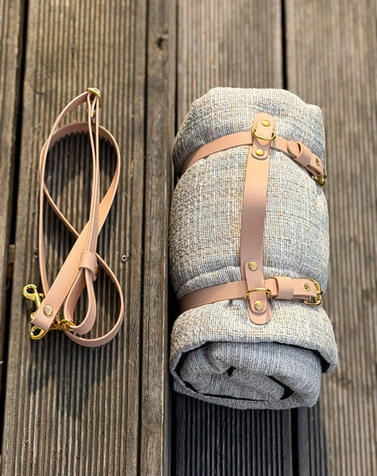 Mata podróżna OUTDOOR z regulowanym zapięciem beżowy melanż - SET
