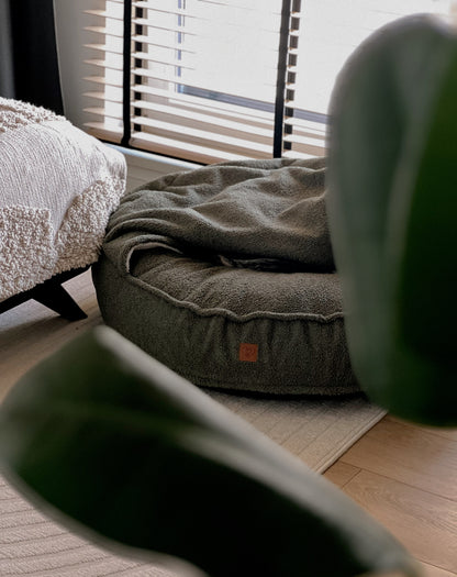 Legowisko Norka Baranek ze zdejmowanym pokrowcem w kolorze MOCNA MATCHA